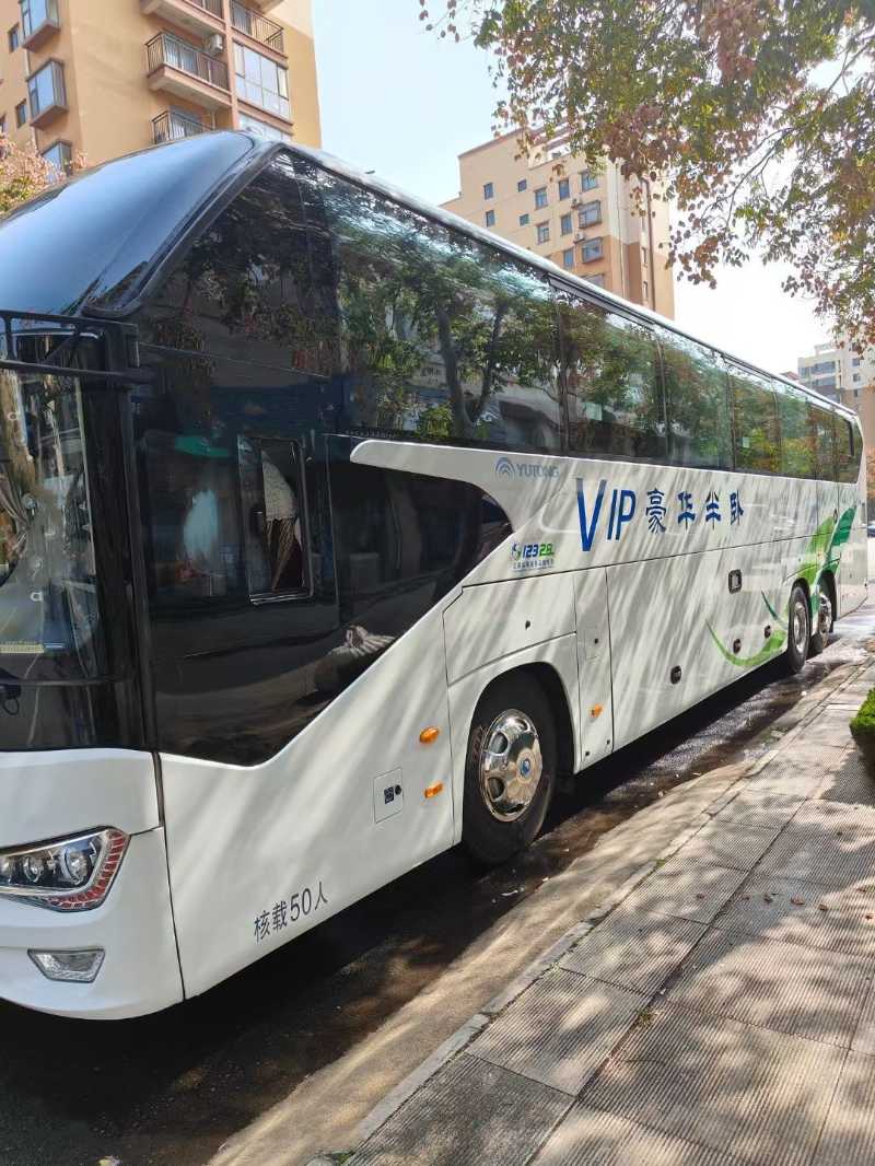 2019年7月 50座精品豪華半臥宇通6148旅游車(chē)