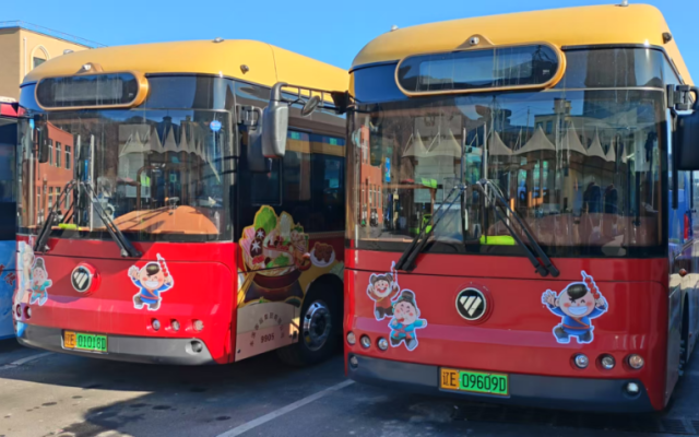 跟著歐輝去旅行 坐著歐輝復(fù)古鐺鐺車 品味本溪特色年味之旅！