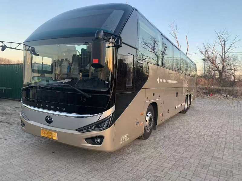 2021年6月上牌國五56座鍋爐暖風(fēng)宇通6137旅游車