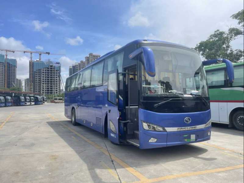 2020年9月帶質(zhì)?；浥朴泄鎸幍聲r代48座金龍6112旅游電車