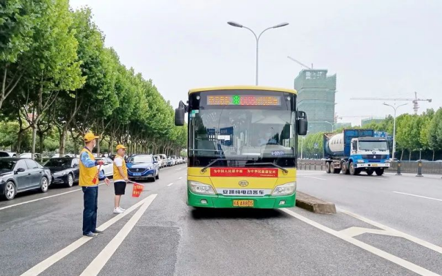 合肥公交集團為中考考生提供免費乘車服務