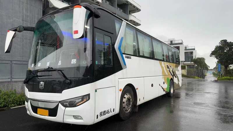 特價(jià)出2023年2月上牌國(guó)六46座中通6117旅游車