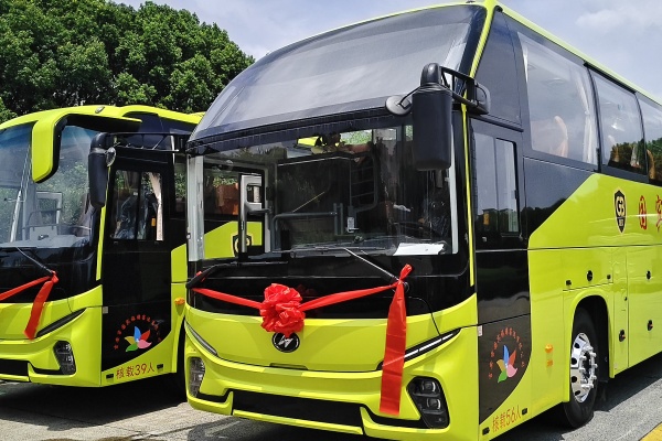 “國(guó)賓車隊(duì)”煥新顏！蘇州金龍新V系定制座駕助力吉安旅運(yùn)服務(wù)躍升