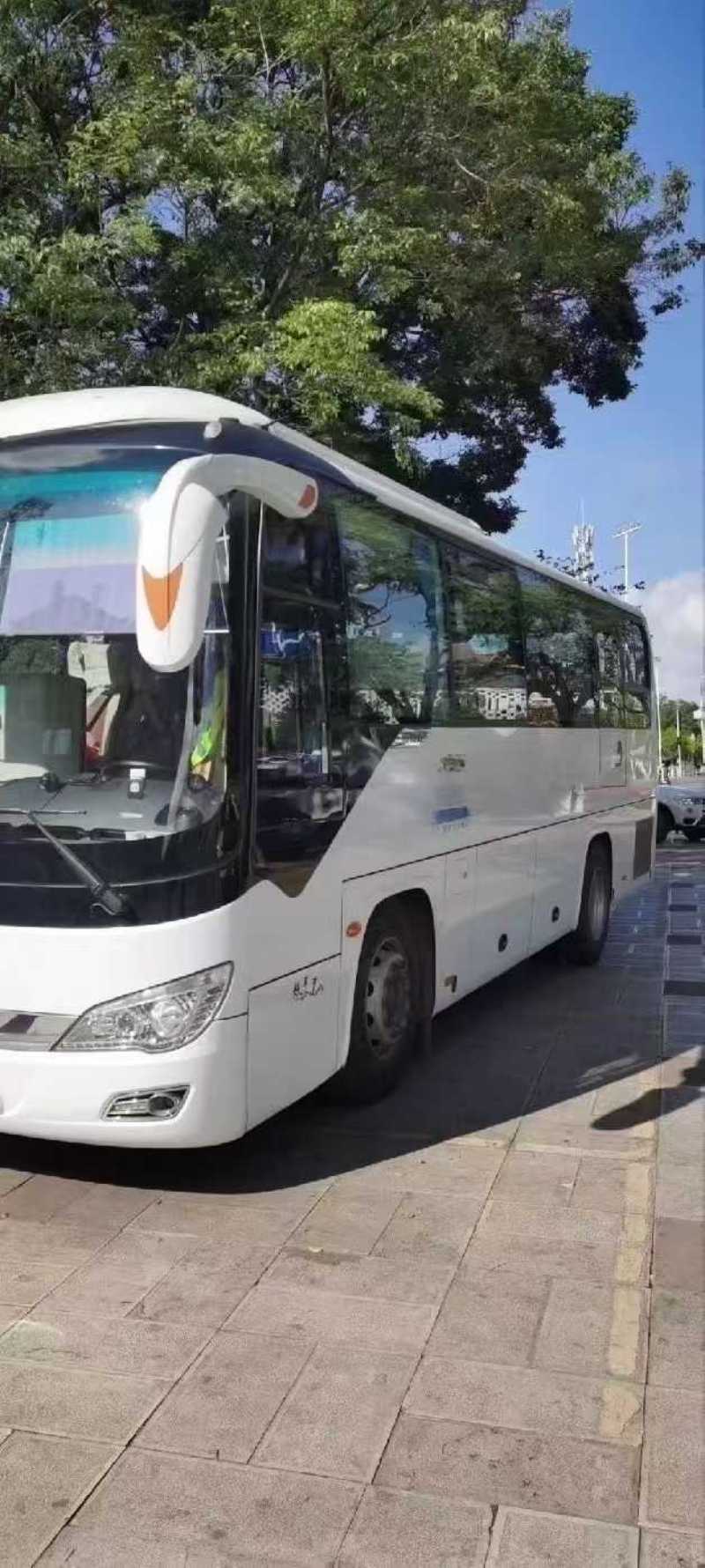 2020年上牌38座國(guó)五四輪碟剎宇通6906氣囊雙檔車