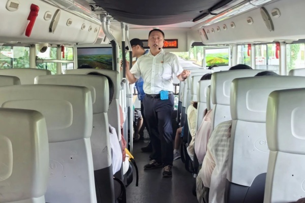 探索城市脈搏·鹽城公交研學(xué)之旅——圓滿結(jié)束！