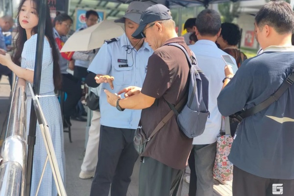 杭州公交：清涼大招助旅客輕松應(yīng)對酷暑