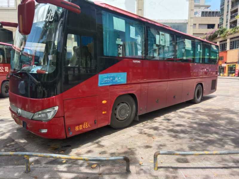 2019年9月上牌國五48座宇通6119有中門營運(yùn)車