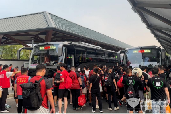 前來支持蘇超！蘇州接駁專線提供高效服務(wù)