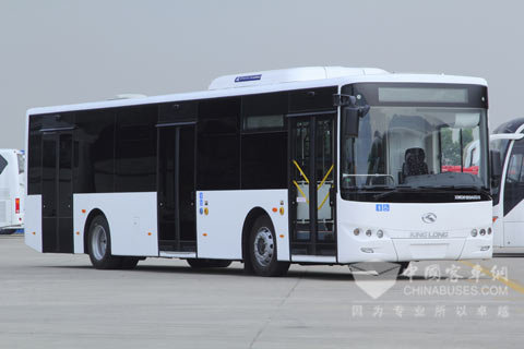 大金龍三開門、低地板公交車XMQ6120AGD5外觀