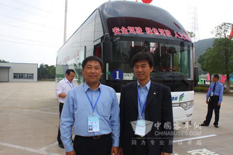 無錫客運公司參賽代表賽后合影留念