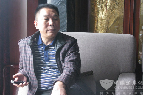 湖南衡陽汽車運(yùn)輸集團(tuán)有限公司機(jī)務(wù)副總經(jīng)理顏學(xué)詩