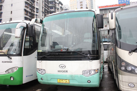 重慶渝運(yùn)集團(tuán)運(yùn)營(yíng)的海格客車 