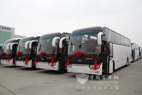 大金龍XMQ6128CNG豪華旅游客車整裝待發(fā)