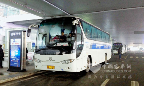 湖南黃花機(jī)場金旅機(jī)場大巴