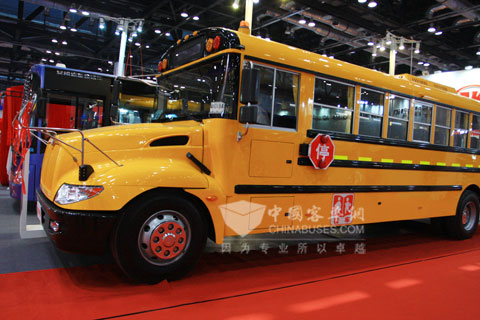 安凱“長鼻子校車”  全美式安全標(biāo)準(zhǔn)打造