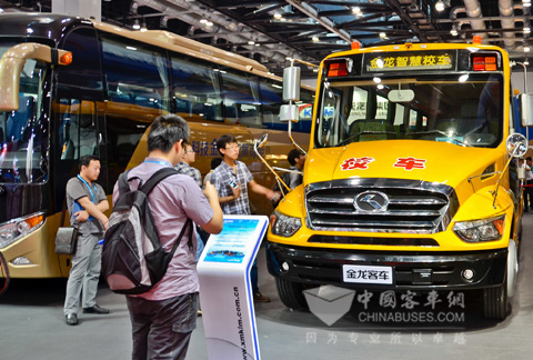 大金龍10米新國標“智慧校車”XMQ6100S