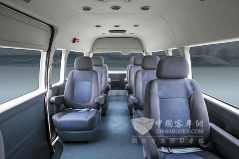 內(nèi)飾清新實(shí)用
