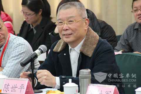 中國(guó)公路學(xué)會(huì)客車分會(huì)專家委員會(huì)委員、客車零部件委員會(huì)副主任陳世平