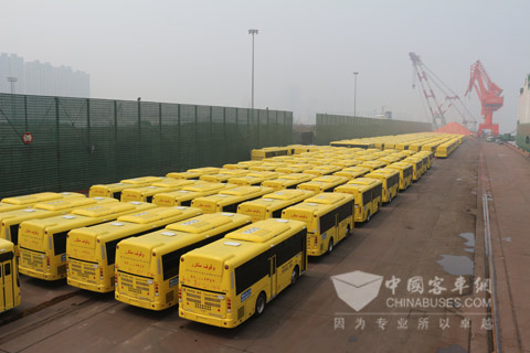2186輛中通校車方隊(duì)整裝待發(fā)