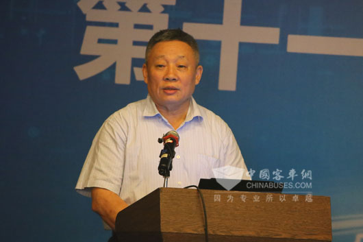 中國公路學會客車分會顧問裴志浩：客車產(chǎn)品、技術、標準發(fā)展趨勢研究