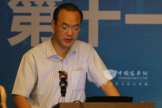 貴州省遵義汽車運輸（集團）有限責任公司董事長簡書剛：LNG客車在公路運輸企業(yè)的運營狀況分析