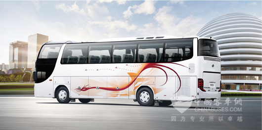中國市場(chǎng)推薦客車—安凱HFF6113K06D1E4層半客車