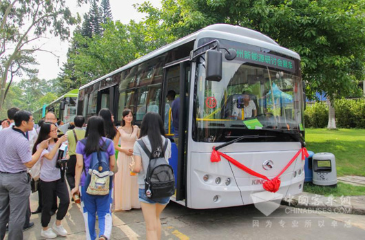 大金龍新能源客車進駐華農(nóng)大打造高校純電校巴