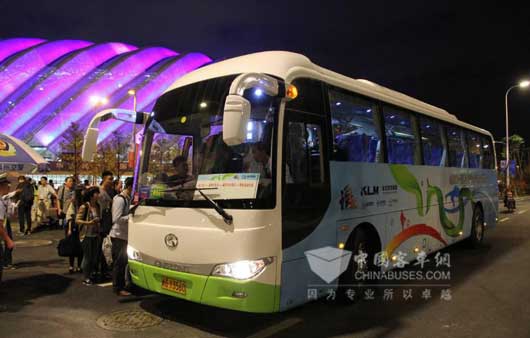 金龍純電動(dòng)車成為青運(yùn)會(huì)媒體及工作人員通勤主力