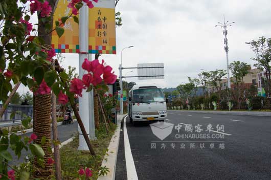 金旅免費(fèi)純電動(dòng)循環(huán)班車