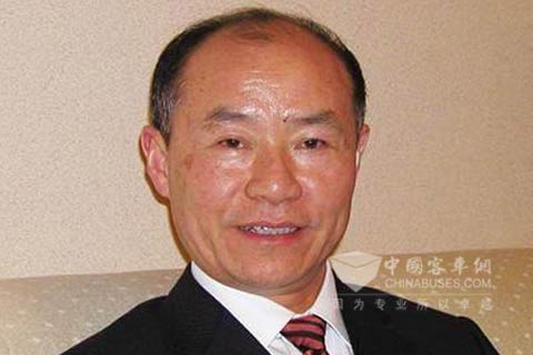 全國人大代表、江淮汽車集團的董事長左延安