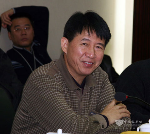 廣東茂名汽運(yùn)董事長張劍平