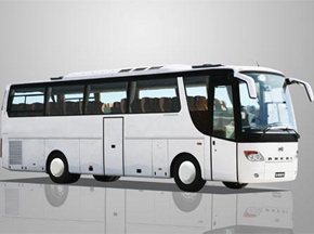 安凱K06D公路客車(chē)下線 先進(jìn)配置堪比豪華轎車(chē)