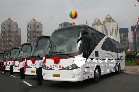 服務(wù)達(dá)沃斯論壇的純電動(dòng)客車