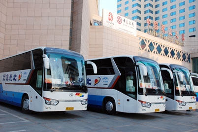 [兩會]大金龍連續(xù)十年服務(wù)兩會，再顯“國車”風(fēng)范