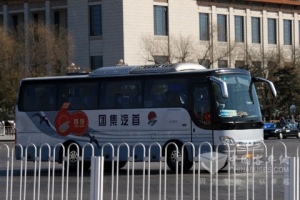 圖說(shuō)兩會(huì)：安凱客車(chē)服務(wù)2011全國(guó)兩會(huì)
