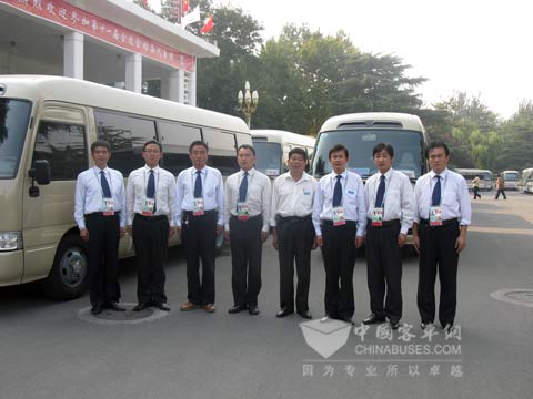 參加全運(yùn)會閉幕式保障的國賓車隊隊員