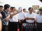 交通運(yùn)輸部副部長(zhǎng)翁孟勇考察宇通交通應(yīng)急指揮車