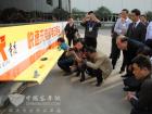 城市公交政研會領(lǐng)導(dǎo)參觀恒通快充純電動客車各項細(xì)節(jié)