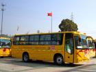 無錫市惠山區(qū)中小學(xué)生校車使用的66輛廈門金旅專用校車