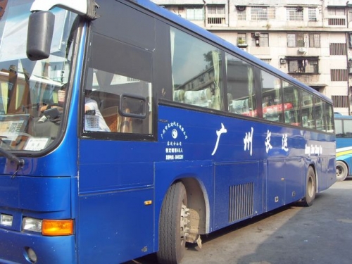 低價出售00年B10M，車況特好，座位46座，適合單位用車和旅游