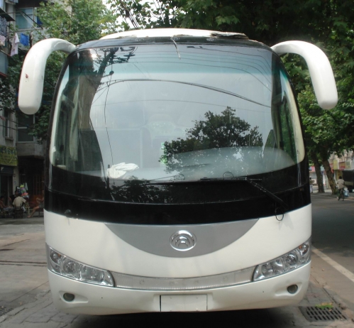 2004年9月宇通ZK6831HE公路客運下線，賣9萬不還價