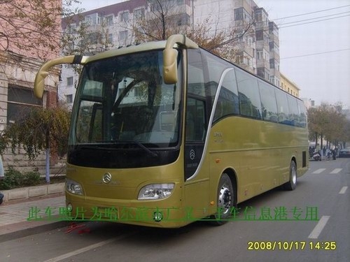 出手廈門(mén)金龍XML6129E2A豪華客車(chē)