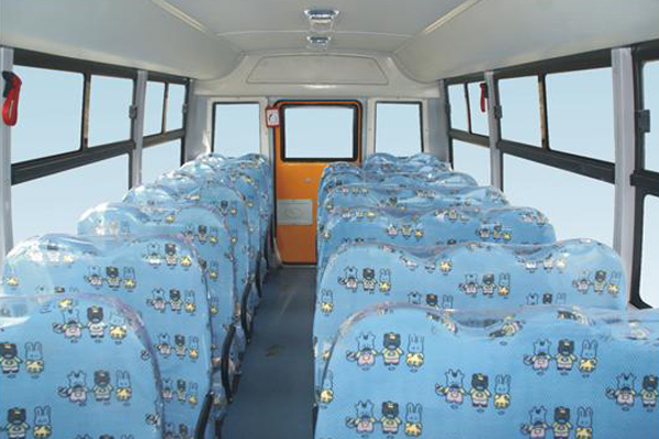 少林SLG6970XC5F小學(xué)生專用校車（柴油國(guó)五24-56座）