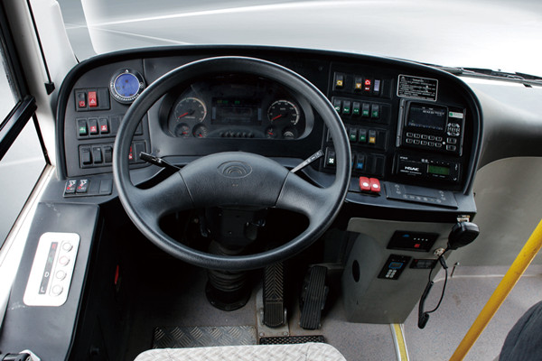宇通ZK6105CHEVPG41公交車（柴油/電混動(dòng)國五20-36座）
