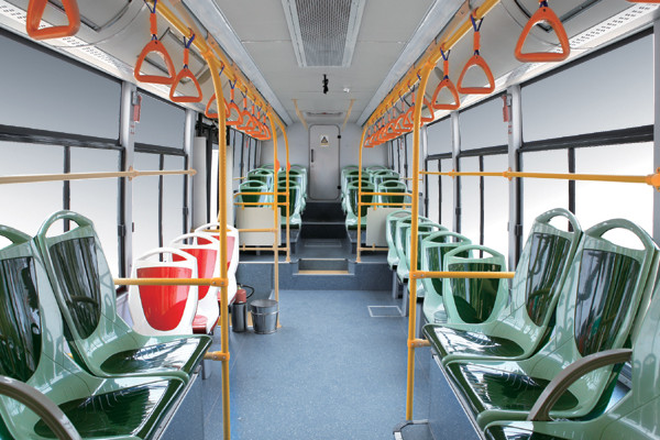 金旅XML6115JHEV15C公交車(chē)（柴油/電混動(dòng)國(guó)五20-36座）