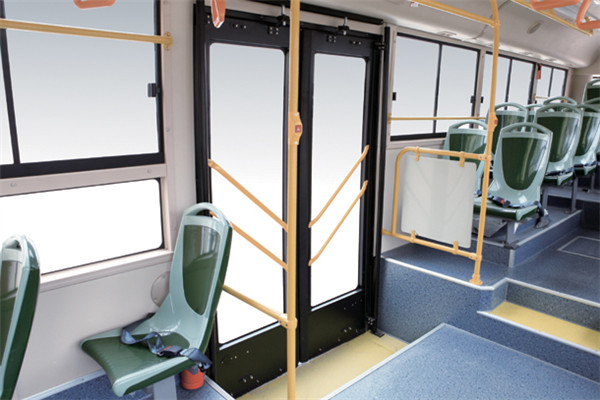 金旅XML6105JEVC0C公交車（純電動(dòng)24-42座）