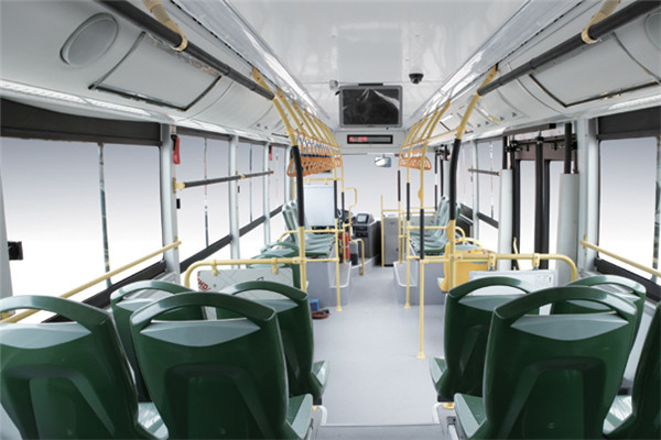金旅XML6105JEVC0C公交車（純電動(dòng)24-42座）