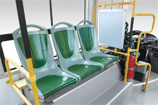 金旅XML6105JEVC0C公交車（純電動(dòng)24-42座）