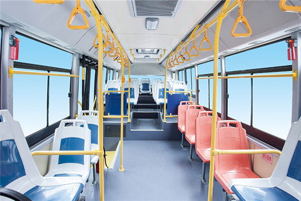 金龍XMQ6850AGPHEVD51公交車（柴油/電混動(dòng)國五10-26座）