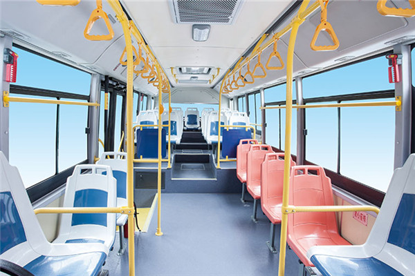 金龍XMQ6850AGN5公交車（天然氣國(guó)五10-30座）